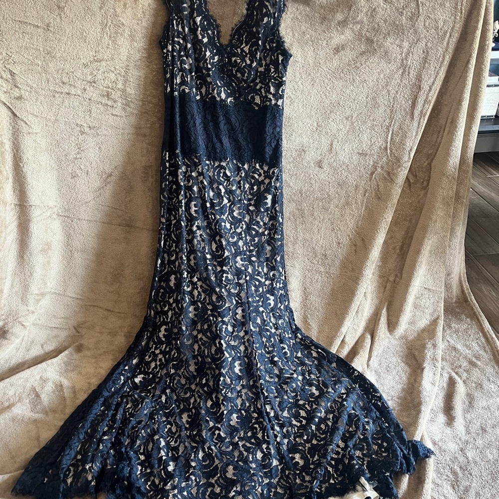 Tadashi Shoji Navy Lace V-Neck Gown with Ivory Underlay